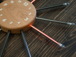 Illustration for article titled A Nixie-Powered Wall Clock Is the Ultimate Hipster Timepiece